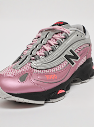 New Balance, 1000, Pink, Image 6 of 7