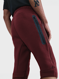 Nike, Tech Fleece Jogger, red, Image 4 of 5