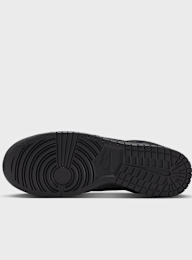 Nike, Dunk Low Retro SE, black, Image 5 of 9