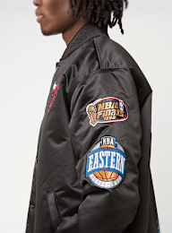 Mitchell & Ness, Black Out Satin Jacket Chicago Bulls, black, Image 4 of 7