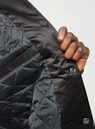 Mitchell & Ness, Black Out Satin Jacket Chicago Bulls, black, Image 6 of 7