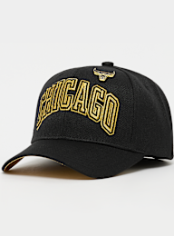 Mitchell & Ness, Pinned Gold Pro Snapback NBA Chicago Bulls, black, Image 1 of 4