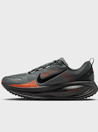 Nike, Vomero 18, grey, Image 1 of 8