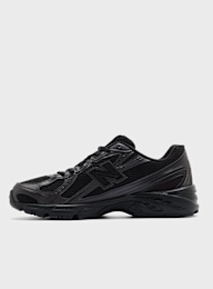 New Balance, 740, black, Image 2 of 6