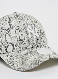 New Era, FEMALE 9FORTY Snake MLB New York Yankees, beige, Image 3 of 4