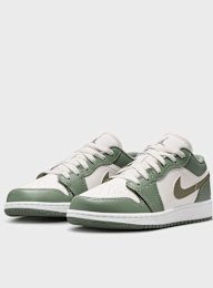 Jordan, Air Jordan Low (GS), green, Image 3 of 8