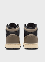 Jordan, Air Jordan 1 Mid SE (GS), black, Image 4 of 9