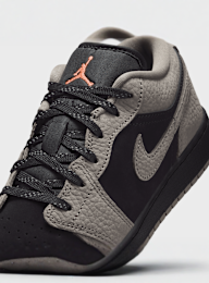 Jordan, 1 Low SE (GS), beige, Image 7 of 8