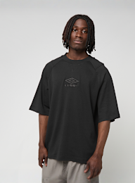 Umbro, Iconic Boxy Tee, black, Image 1 of 4