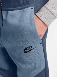 Nike, Sportswear Tech Fleece Jogger, blue, Image 3 of 3