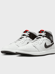 Jordan, Air Jordan 1 Mid, white, Image 3 of 8