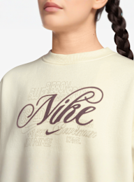 Nike, Sportswear Club Fleece Boxy Graphic Crew, beige, Image 3 of 3