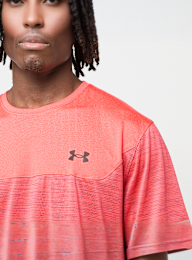 Under Armour, Tech Utility Shortsleeve, czerwony, Obraz 3 z 7