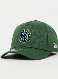 New Era, 9Forty E-Frame Outline Script MLB New York Yankees, green, Image 1 of 4
