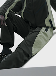 Nike, Tech Dri-FIT Woven Color-Block Oversized Pants, black, Image 3 of 6