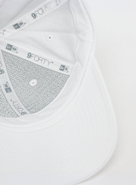 Lacoste, FEMALE 9FORTY Lacoste x New Era Plain Cotton Cap, white, Image 3 of 4