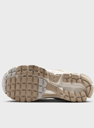 Nike  , Vomero 5 (GS), beige, Image 5 of 9