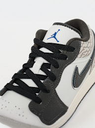 Jordan, 1 Low SE (GS), grey, Image 6 of 7