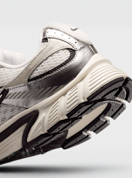 Nike  , V5 RNR, beige, Image 8 of 8