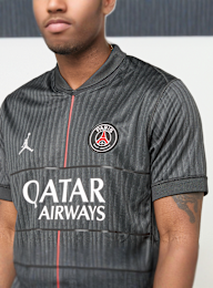 Jordan, Pacho / No. 51 / PSG Jordan Fourth Stadium 2025/26, blue, Image 3 of 9