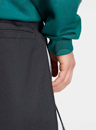 adidas Originals, Adicolor Superstar Cotton Twill Shorts, black, Image 4 of 5