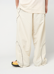 New Balance, Woven Trackside Pant, beige, Image 2 of 5