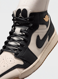 Jordan, Air Jordan 1 Mid SE, black, Image 7 of 9
