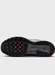 Nike  , P-6000 metallic silver/metallic silver/black, grey, Image 5 of 8