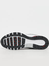 Nike  , P-6000 metallic silver/metallic silver/black, white, Image 5 of 7