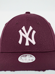 New Era, Female Metallic Logo 9Forty New York Yankees, red, Image 4 of 5