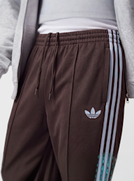 adidas Originals, Firebird Adicolor Baggy Fit Trackpants, brown, Image 3 of 4