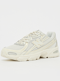 New Balance, 740, beige, Image 2 of 7
