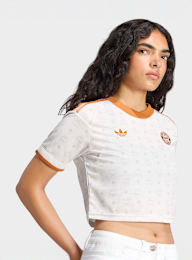 adidas Originals, adidas x FC Bayern x MCM Cropped Jersey, beige, Image 3 of 5