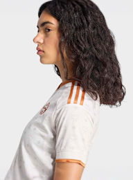 adidas Originals, adidas x FC Bayern x MCM Cropped Jersey, beige, Image 4 of 5
