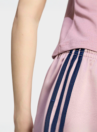adidas Originals, 3-Stripes Sprinter Shorts, light pink, Image 3 of 4