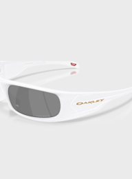 Oakley, Highland Pearl White w/ Prizm, white, Image 3 of 3