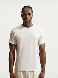 Nike  , Sportswear Club Tee, beige, Image 1 of 5