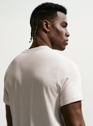 Nike  , Sportswear Club Tee, beige, Image 4 of 5