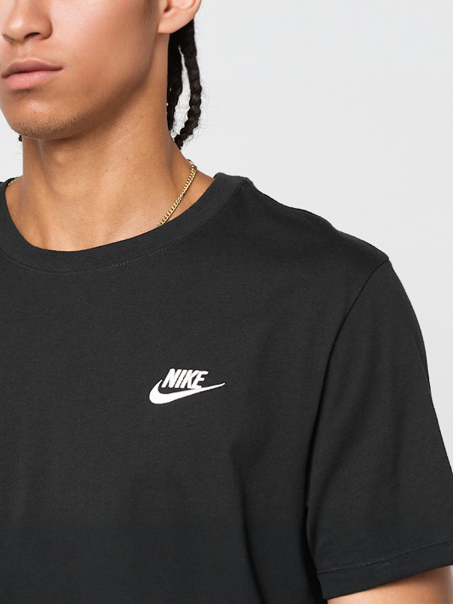 Nike, Sportswear Club T-Shirt, czarny, Obraz 3 z 4