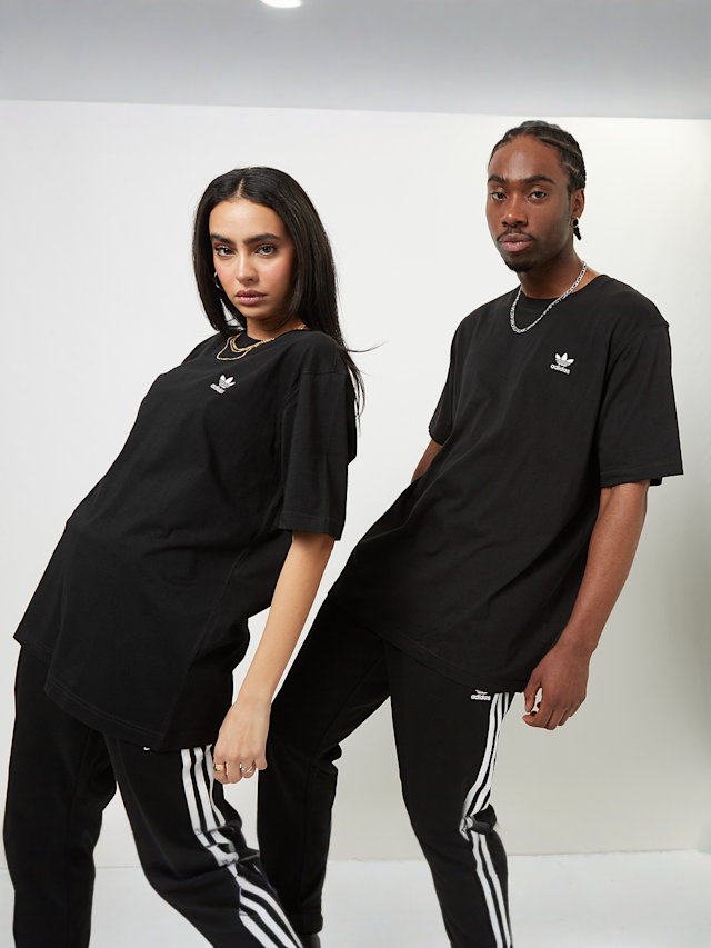 adidas Originals, Essentials T-Shirt, black, Image 1 of 4