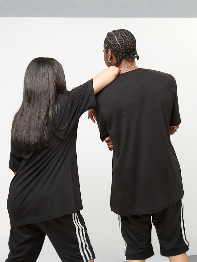 adidas Originals, Essentials T-Shirt, black, Image 2 of 4