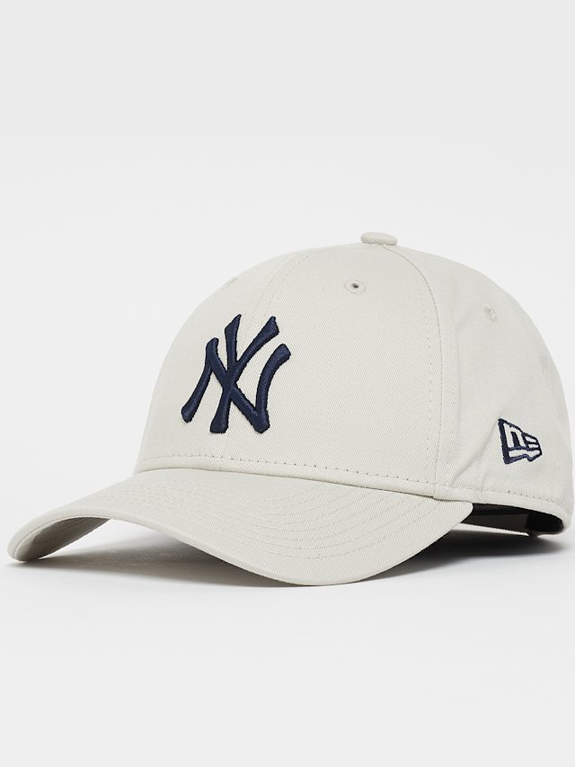 New Era, 9Forty MLB New York Yankees Essential, beige, Image 1 of 3