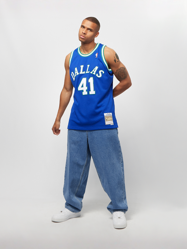 Mitchell & Ness, NBA Swingman Jersey Dallas Mavericks 1998-99 Dirk Nowitzki, niebieski, Obraz 5 z 5