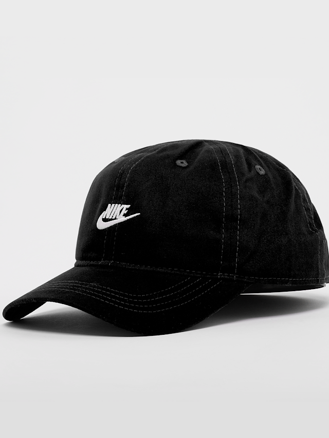 Nike  , Nan Futura Curve Brim Cap, black, Image 1 of 3