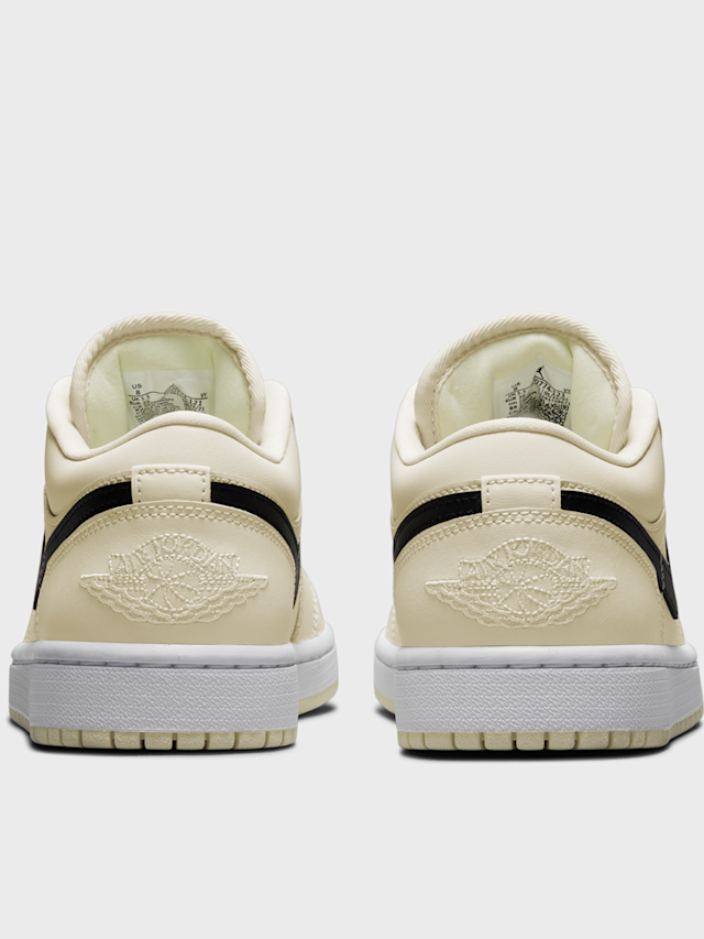 Jordan, Air Jordan 1 Low coconut milk/black/white, beige, Image 5 of 8