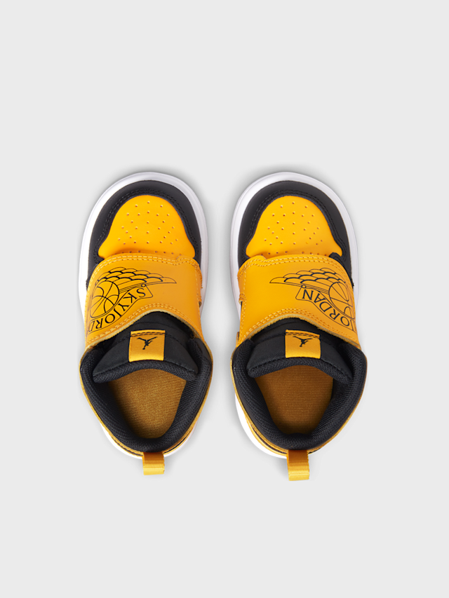 Jordan, Sky Jordan 1 black/university gold/white, black, Image 6 of 8