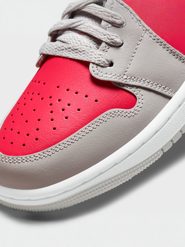 Jordan, Air Jordan 1 Low lt iron ore/black/siren red, Red, Image 7 of 8