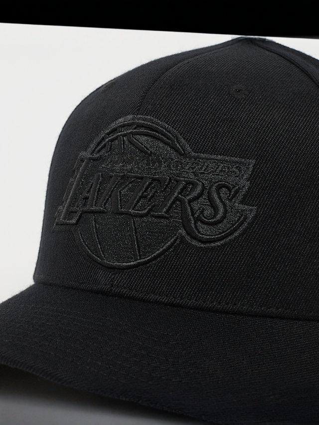 Mitchell & Ness, NBA Classic Red Tonal Snapback Los Angeles Lakers, black, Image 4 of 4