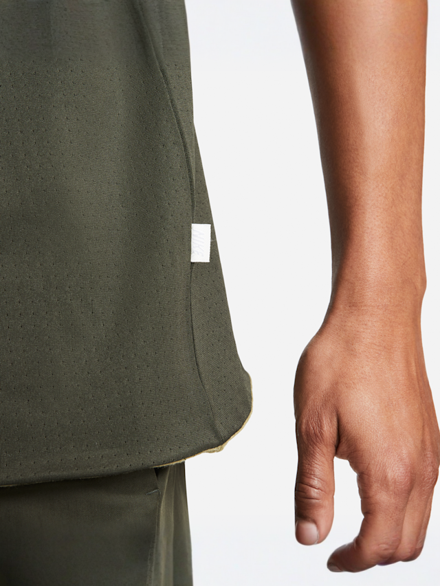 Nike, Sportswear Style Essentials Men's Reversible Short-Sleeve Top, groen, Afbeelding 6 van 7