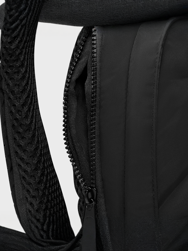 Nike, Sportswear Essentials Sling Bag, black, Image 6 of 9